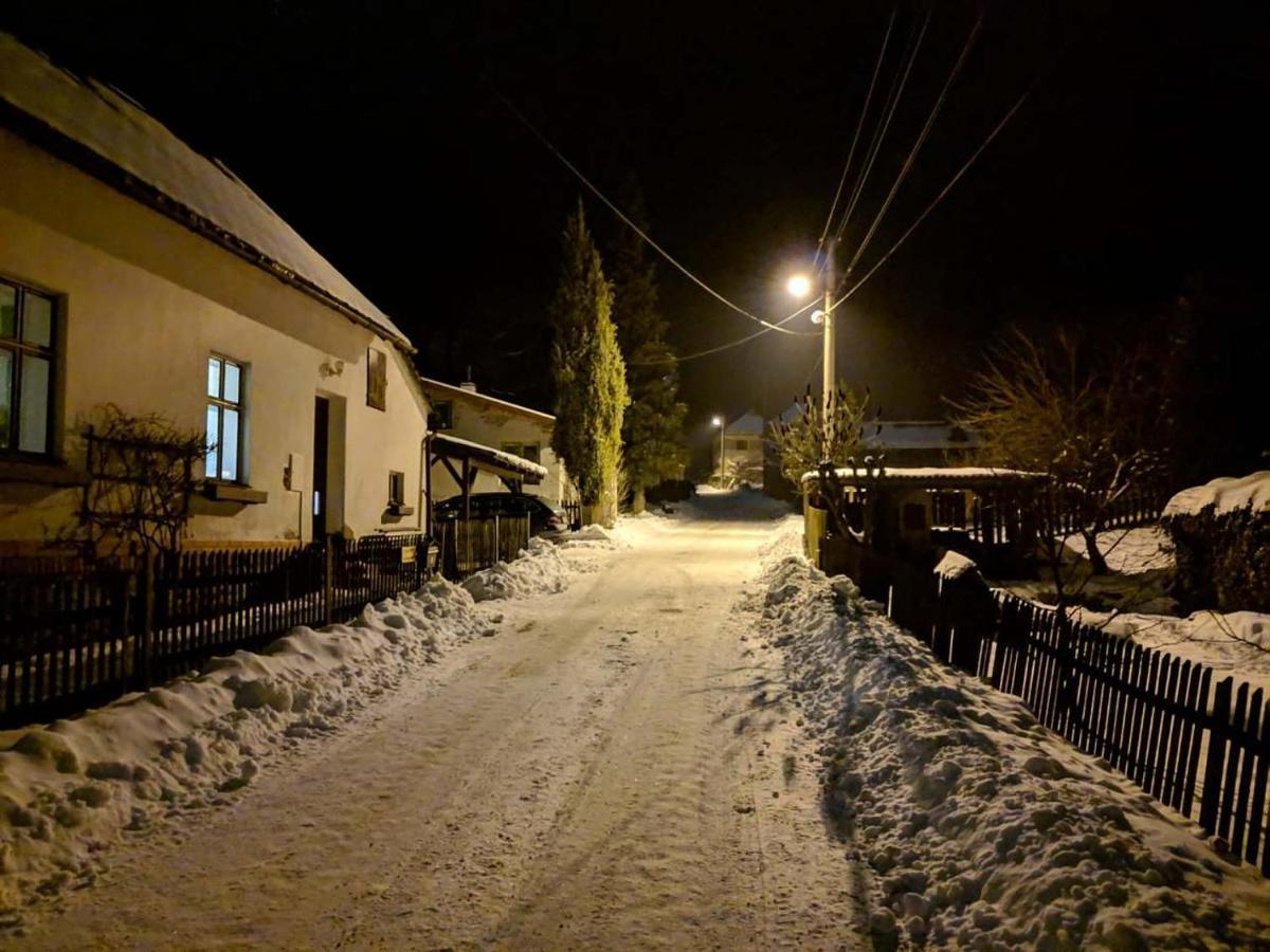 Chaloupka Na Konci Sveta Villa Raskov Eksteriør billede